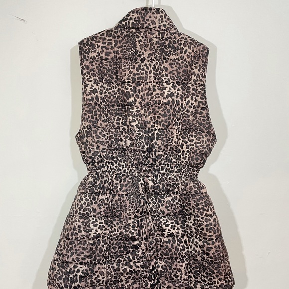 Leopard print Puffer Vest - Picture 2 of 4